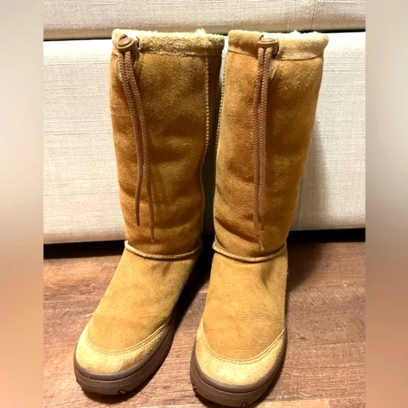 UGG vintage brown tan leather tall Drawatring boots sheepskin Platform Sherpa 9 - Picture 2 of 12